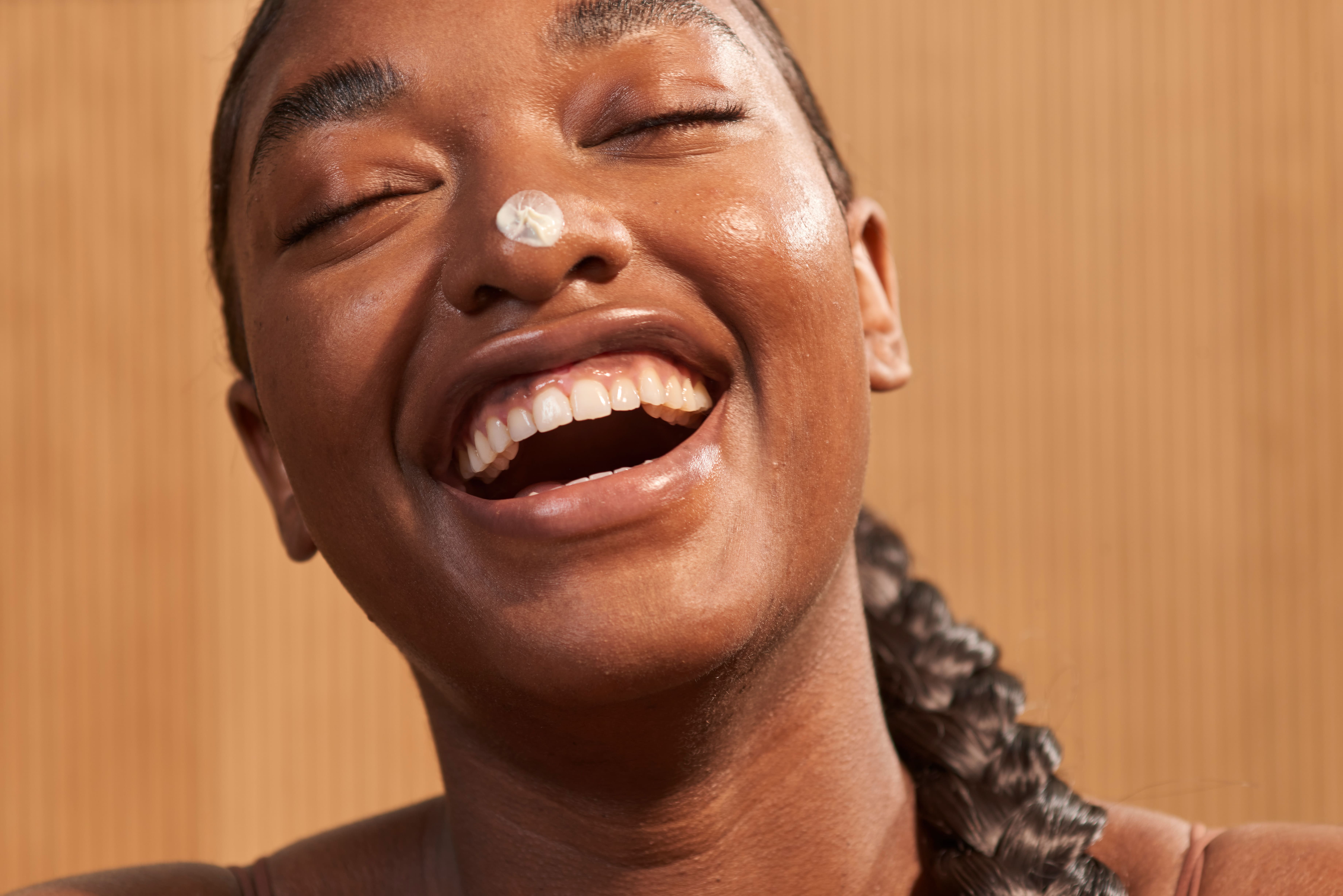 Защитный крем для лица с маслом семян конопли