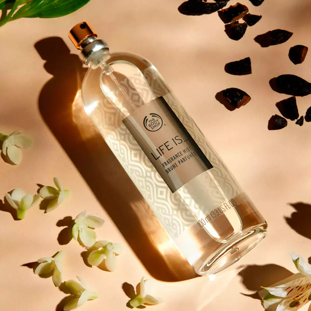 新品THE BODY SHOP ザ スピリット オブ ホーム フラワー 60mL フレグランスミスト ホワイトティー＆エルダー｜ THE BODY SHOP（ザ