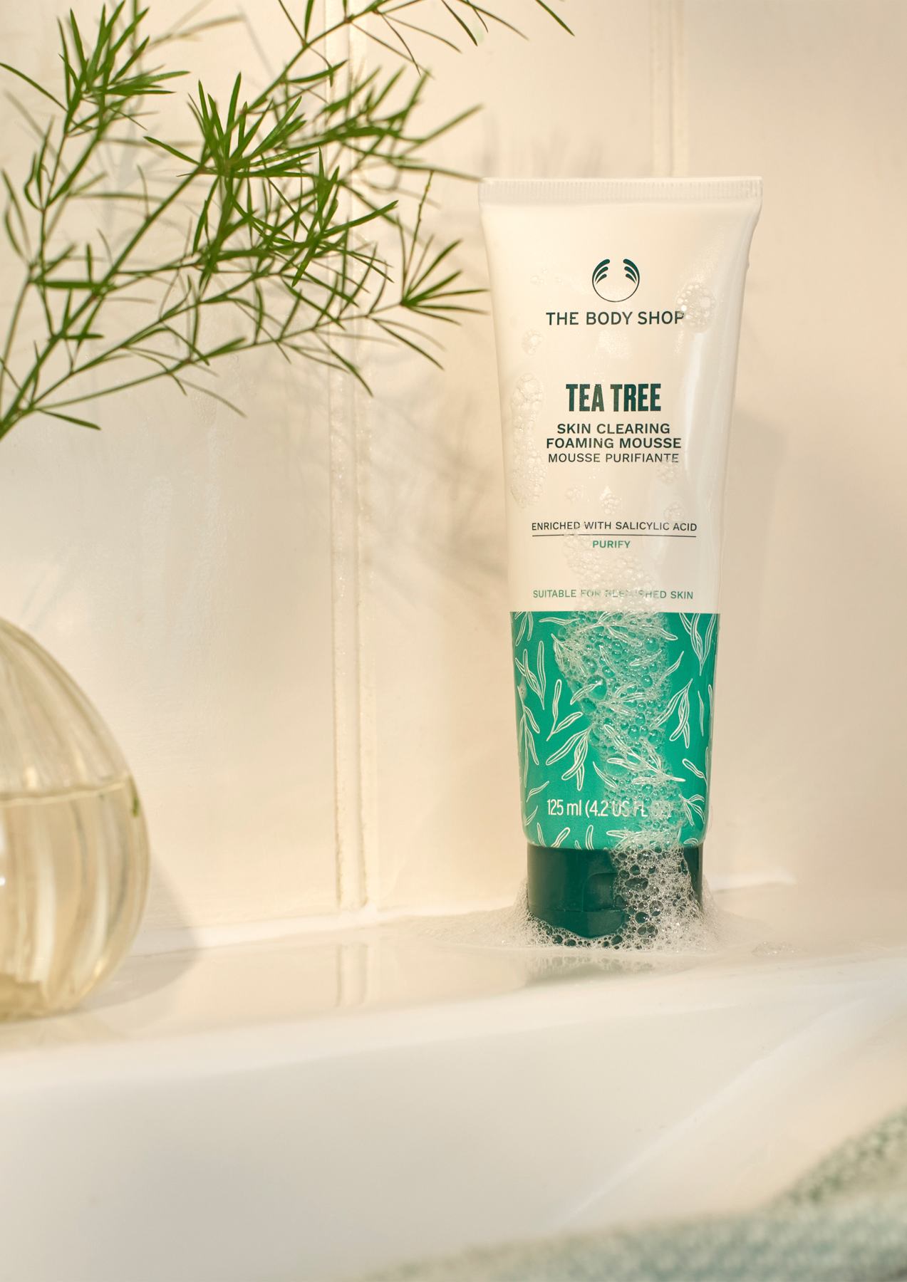 Пенка для умывания лица "Чайное дерево"